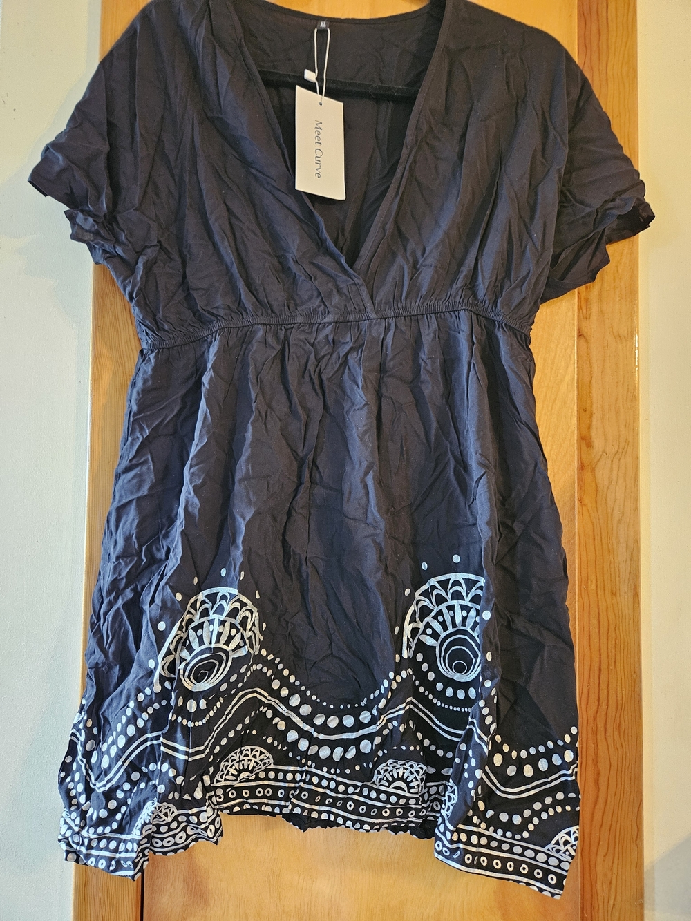 Vero Moda Navy Blue Short Sleeve V-Neck Tunic with White Border Print